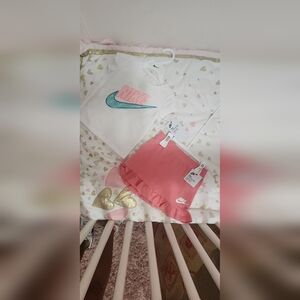 Nike 2 Piece Girl Skirt Set NWT Size 24 Months